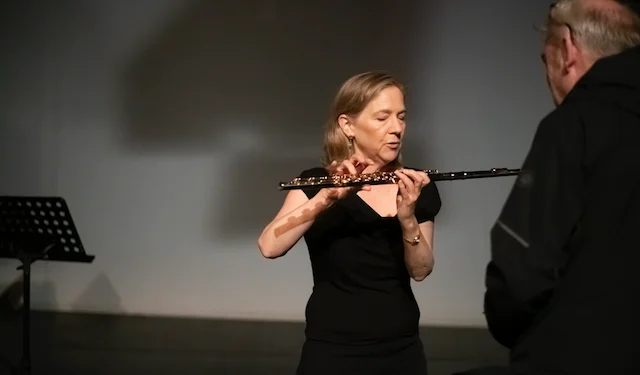 Katharine Rawdon and the coming of (flut)uações