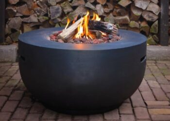 Wood vs. Gas Fire Pits